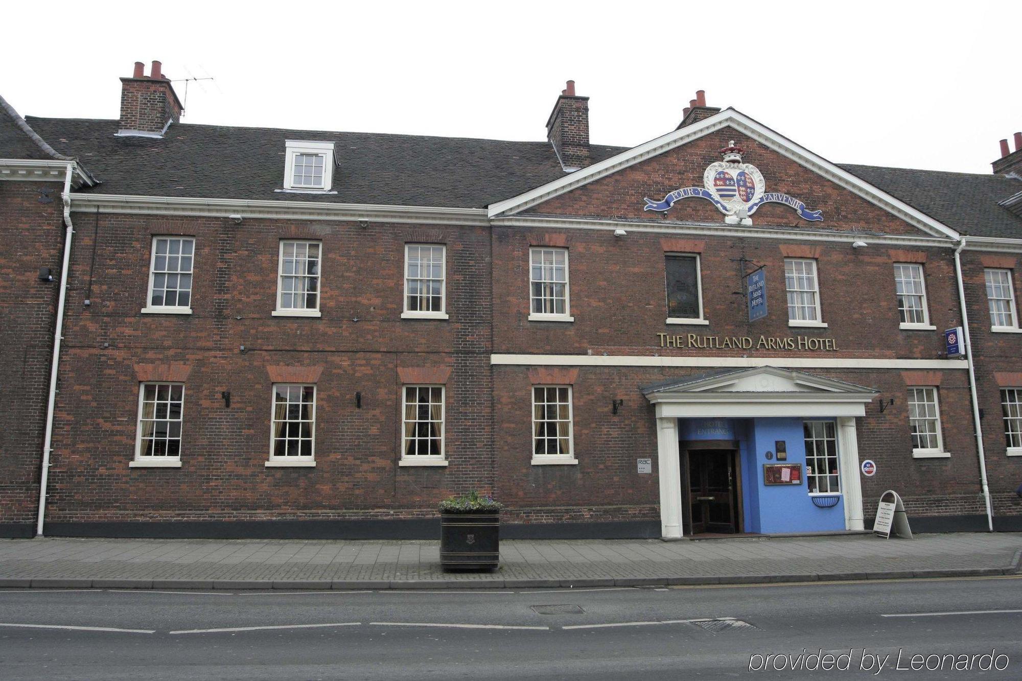 ניומרקט The Rutland Arms Hotel מראה חיצוני תמונה