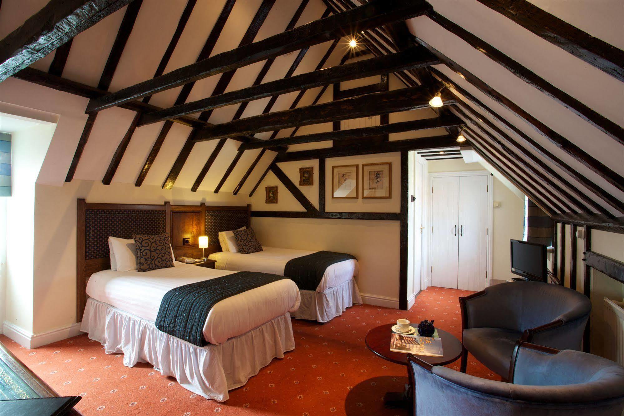ניומרקט The Rutland Arms Hotel מראה חיצוני תמונה